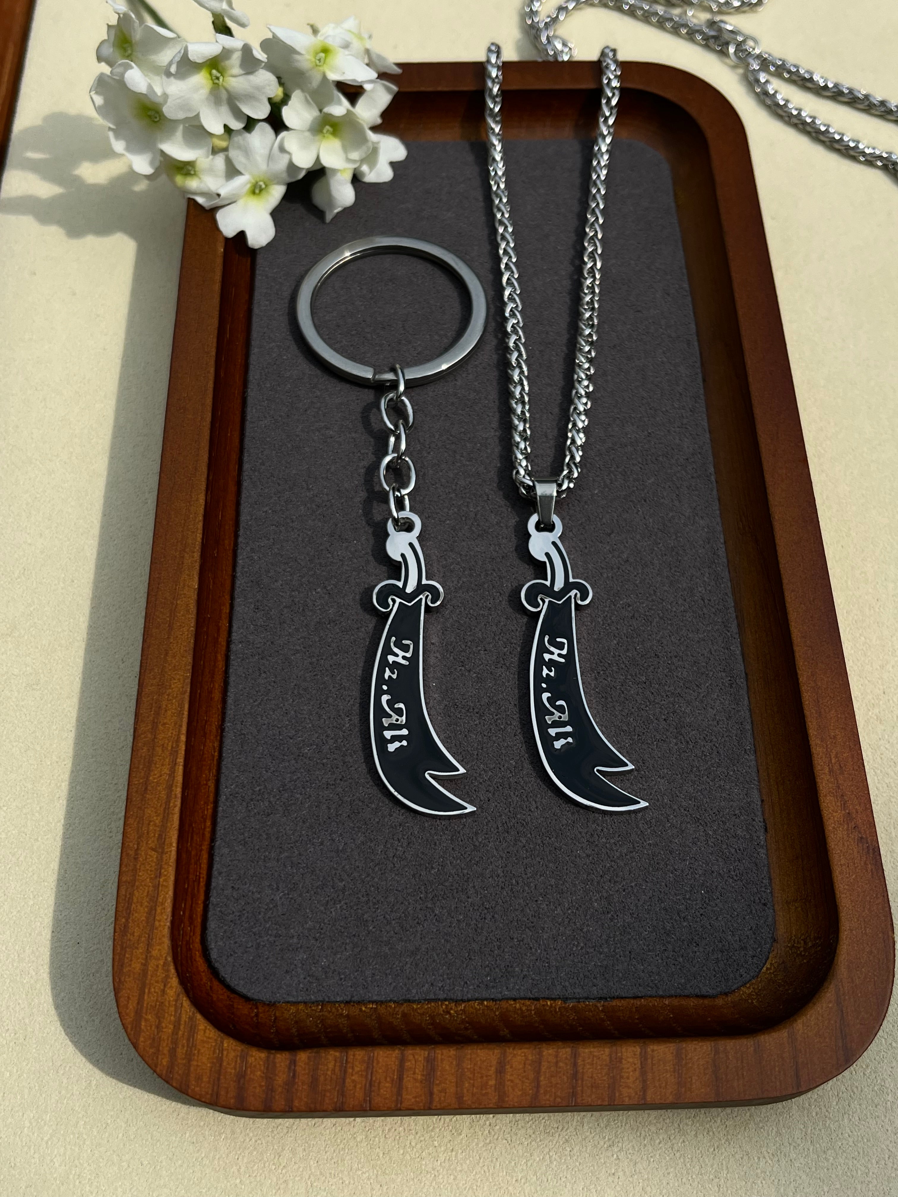 Zülfikar Birlik – Set aus Kette & Schlüsselanhänger